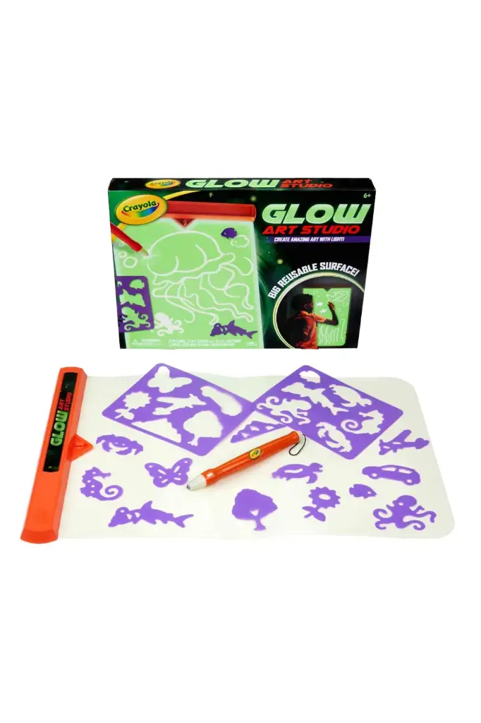 Crayola Glow Art Studio 747496