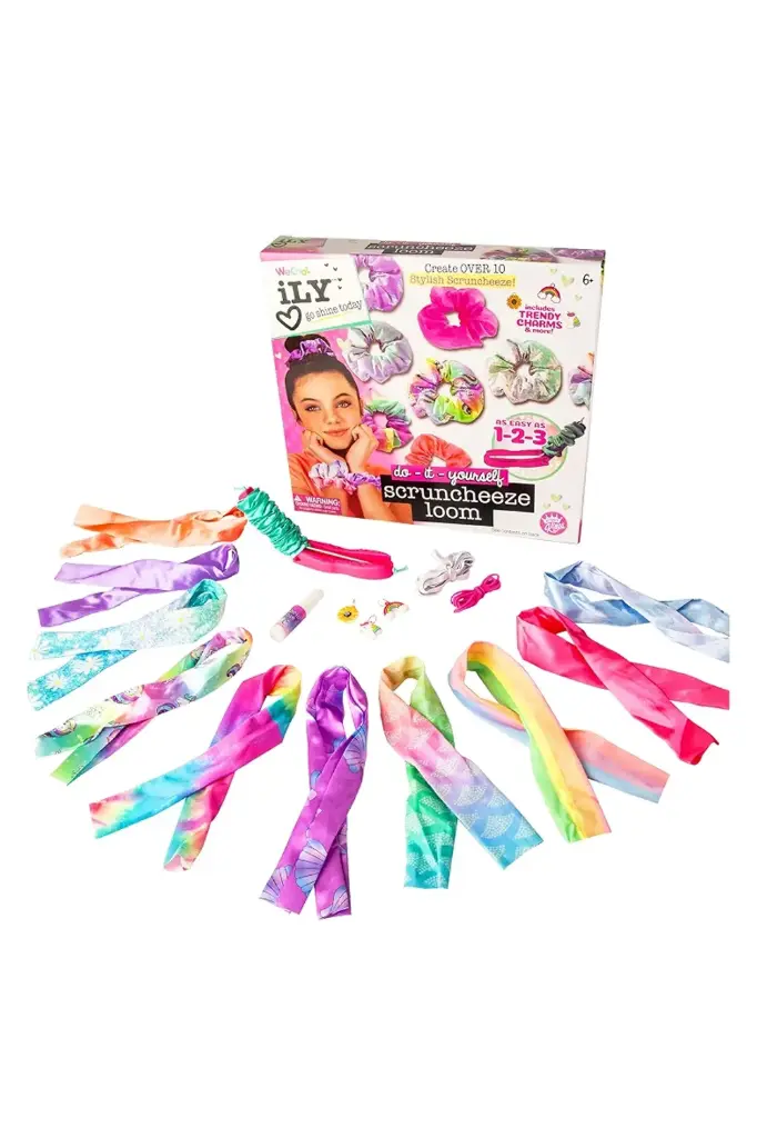 WeCool iLY Activity Kings Scruncheeze Loom 111203